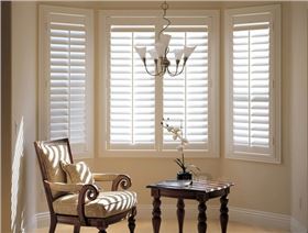 百葉窗選擇有竅門，應與墻壁色相搭配