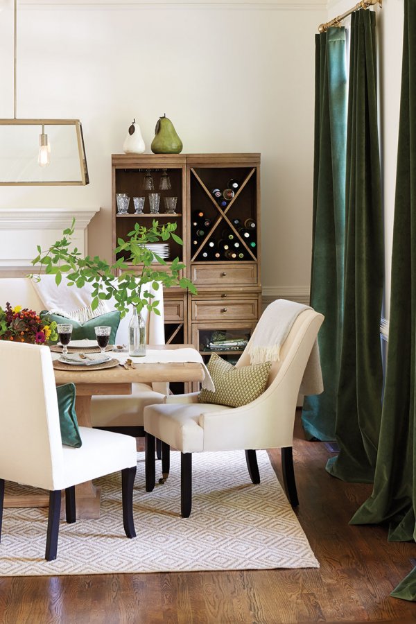 如何用窗簾來改變房間的色彩？