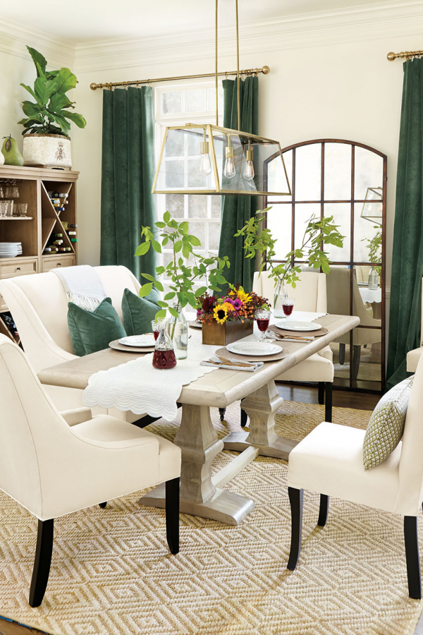 如何用窗簾來改變房間的色彩？